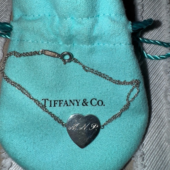 Tiffany & Co. Silver Heart Bracelet - Picture 3 of 4